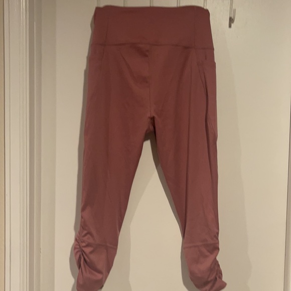 Workout/Yoga Pants - Picture 3 of 7